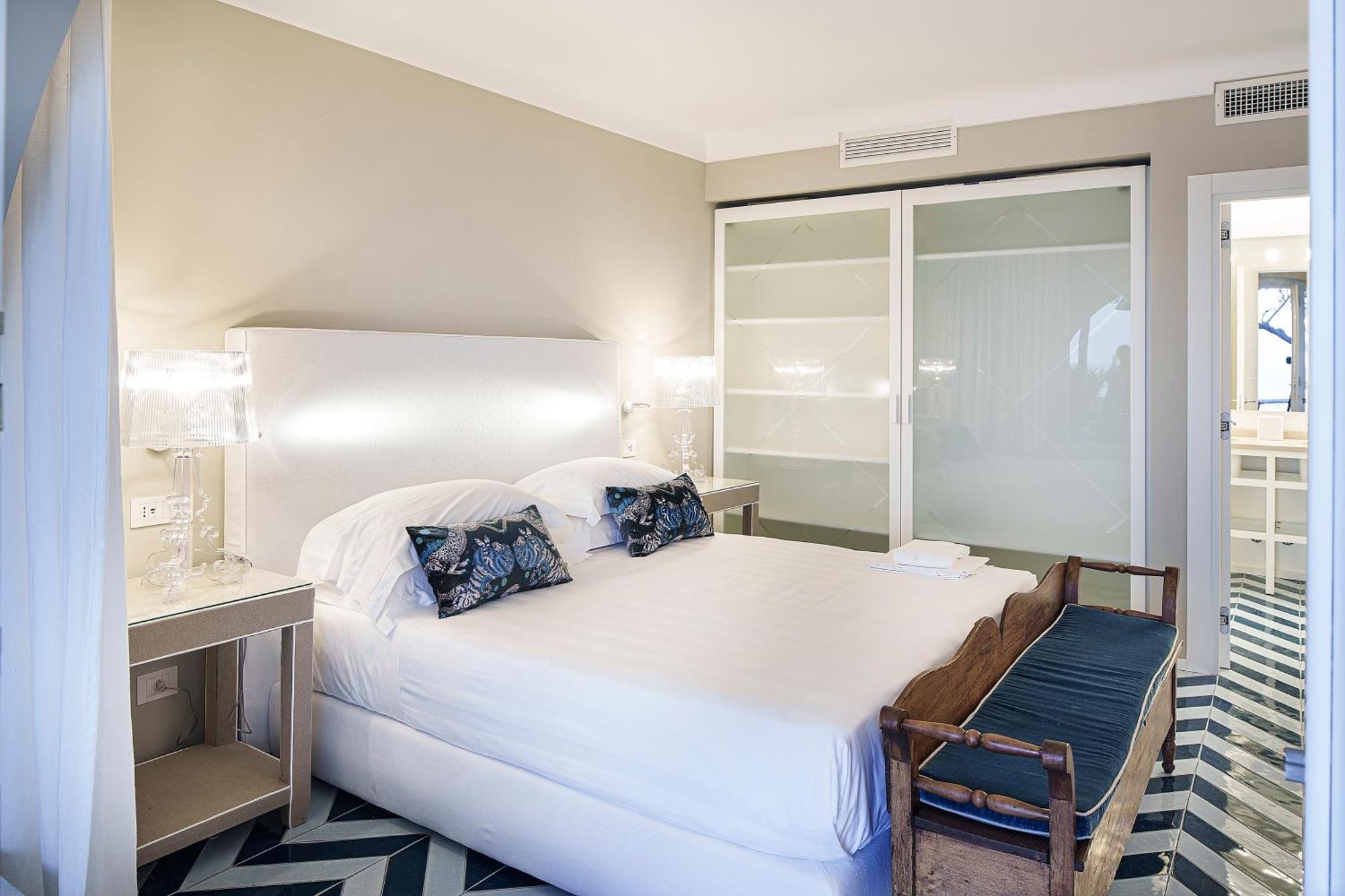 Costa Del Capitano Seaside Villas Sant'Angelo  외부 사진